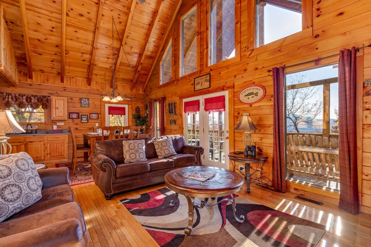 Pigeon Forge Weekend Itinerary: Our 48-Hour Guest Favorite